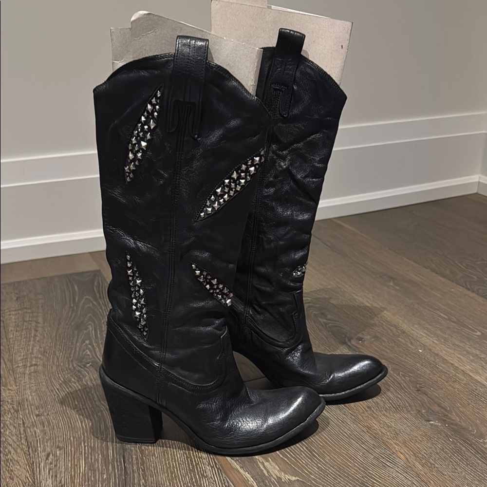 Black Leather Western Boots